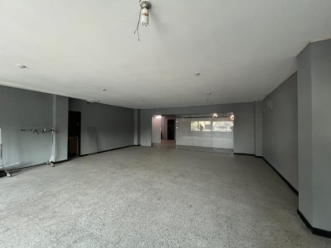 Bodega en arriendo en Laureles, Medellín, 180 m² · foto 18 de 20