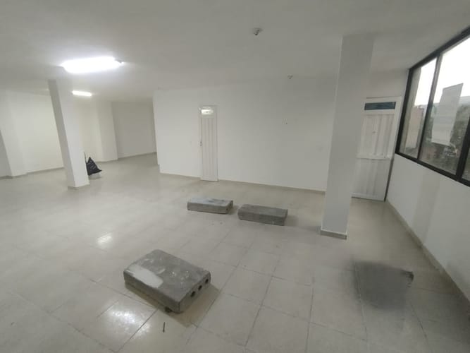 Local en arriendo en Manchester, Bello, 140 m² · foto 3 de 11