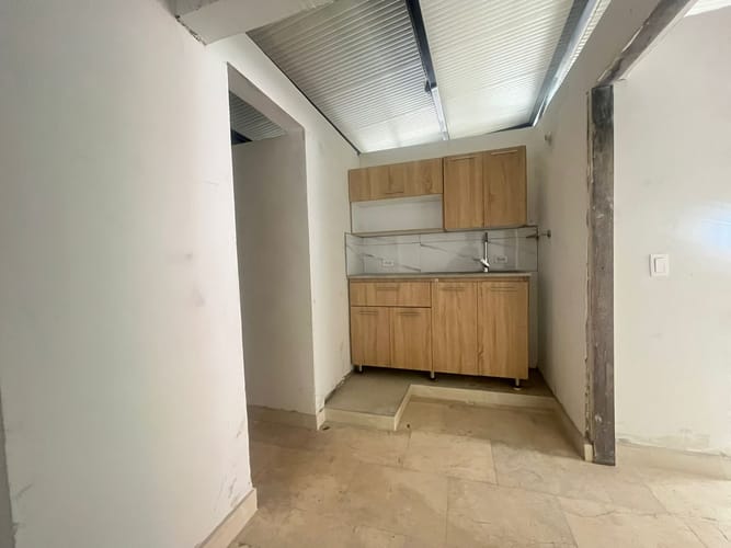 Bodega en arriendo en La Aldea, La Estrella, 330 m² · foto 2 de 17