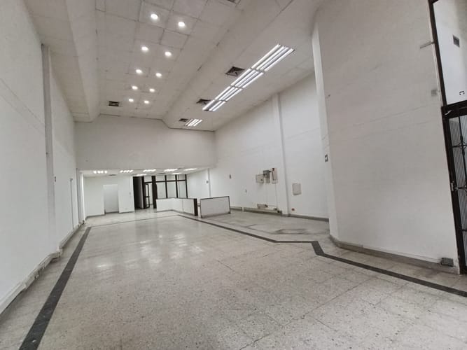Local en arriendo en La Candelaria, Medellín, 292 m² · foto 2 de 20