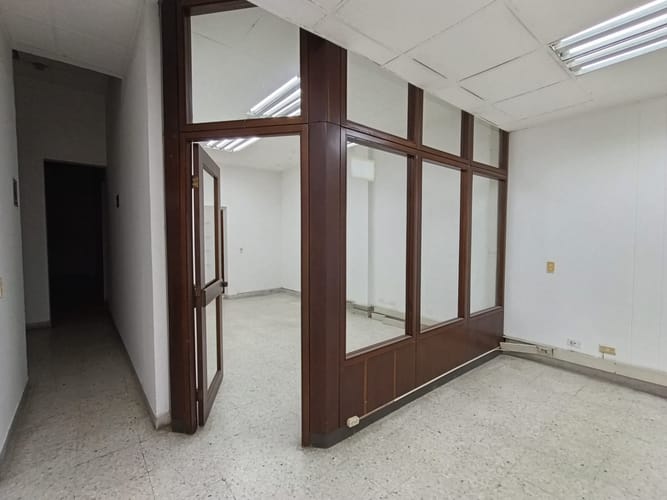 Local en arriendo en La Candelaria, Medellín, 292 m² · foto 8 de 20
