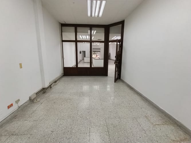 Local en arriendo en La Candelaria, Medellín, 292 m² · foto 9 de 20