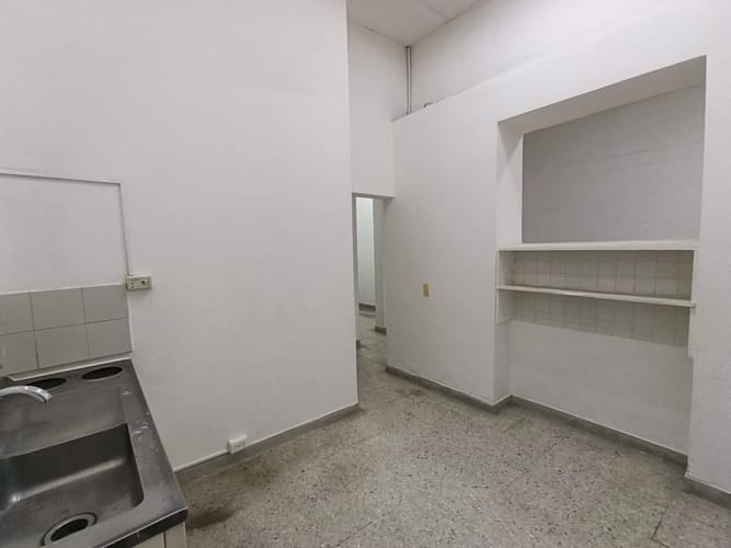 Local en arriendo en La Candelaria, Medellín, 292 m² · foto 11 de 20