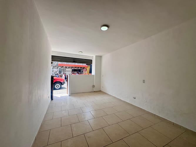 Local en arriendo en Centro, Itagüí, 44 m² · foto 3 de 8