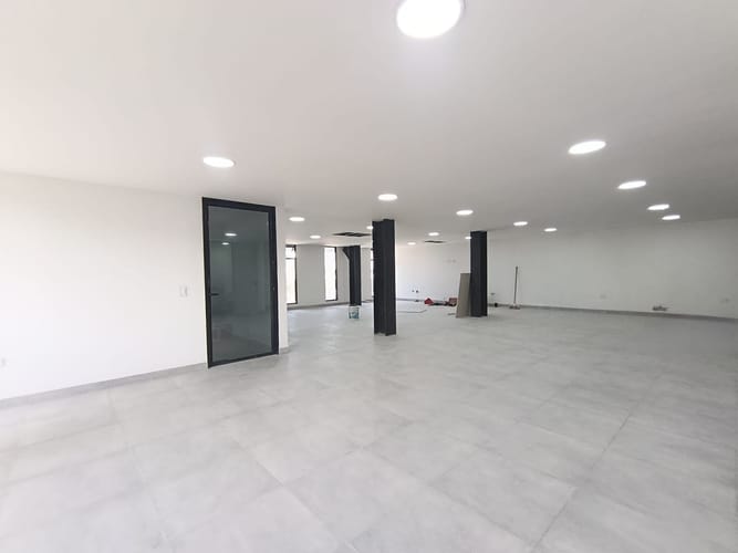 Bodega en arriendo en Laureles, Medellín, 165 m² · foto 6 de 11