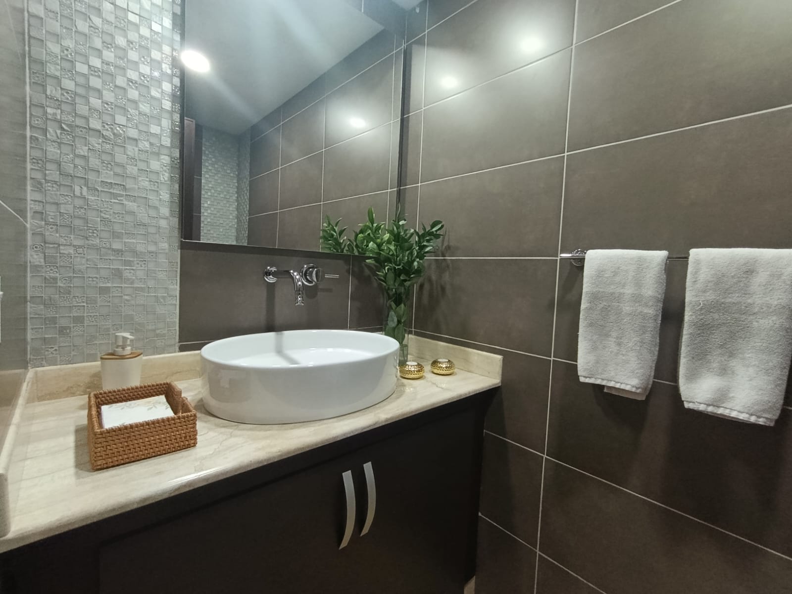 Apartamento en arriendo en El Poblado, Medellín · foto 3 de 20