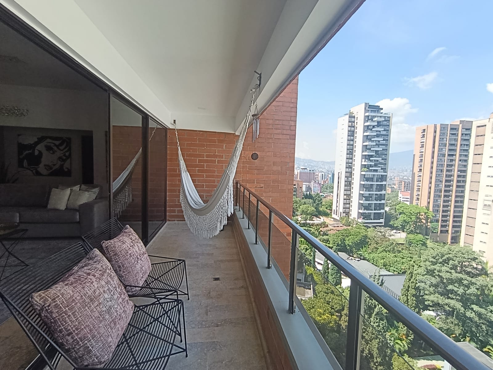Apartamento en arriendo en El Poblado, Medellín · foto 4 de 20