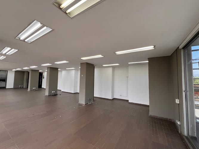 Local en arriendo en El Poblado, Medellín, 165 m² · foto 12 de 18
