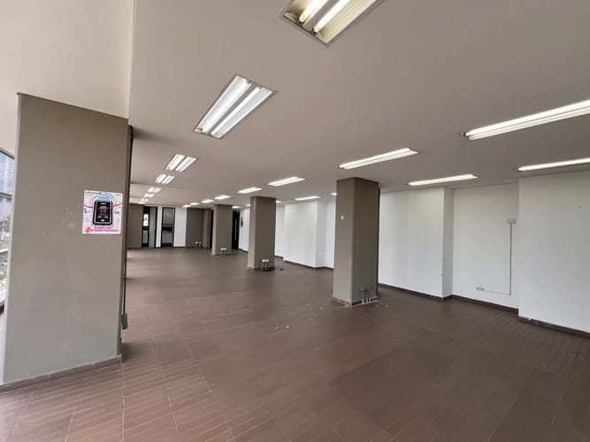 Local en arriendo en El Poblado, Medellín, 165 m² · foto 17 de 18