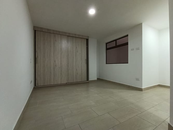 Apartamento de 3 alcobas en arriendo en Camino Verde, Envigado, 115 m² · foto 11 de 14