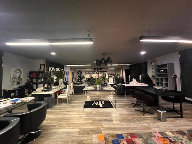 Bodega en arriendo en Laureles, Medellín, 400 m² · foto 3 de 13