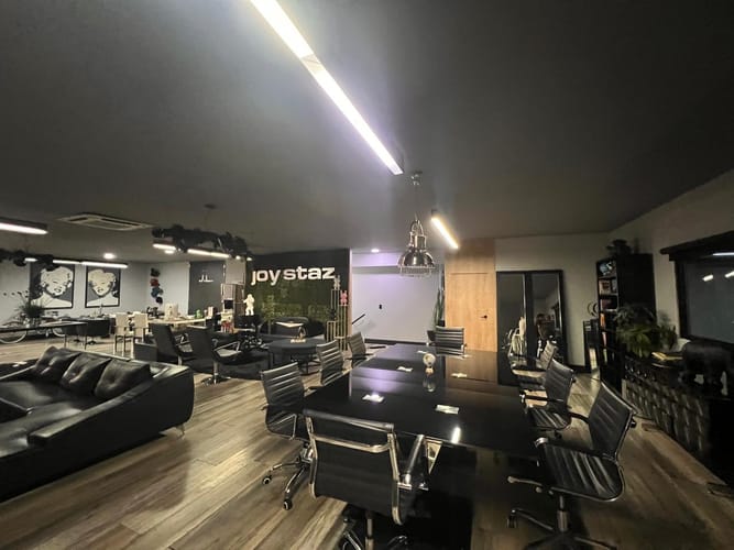 Bodega en arriendo en Laureles, Medellín, 400 m² · foto 5 de 13