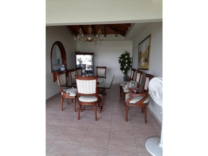 Casa de 4 alcobas en venta en Palmira, 400 m² · foto 7 de 14