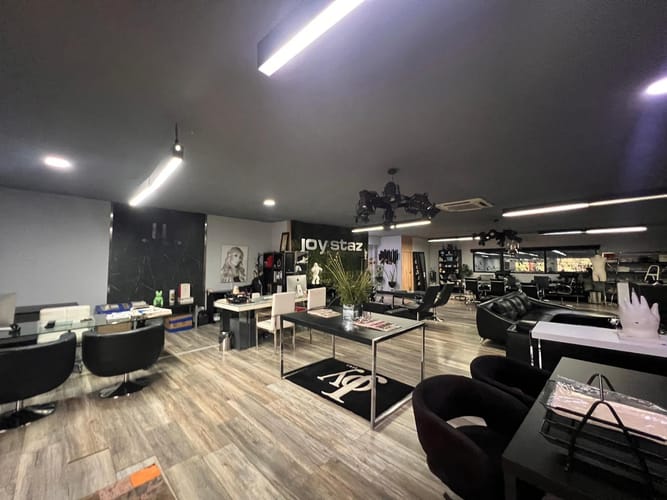 Bodega en arriendo en Laureles, Medellín, 400 m² · foto 10 de 13