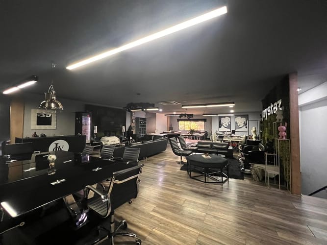 Bodega en arriendo en Laureles, Medellín, 400 m² · foto 12 de 13