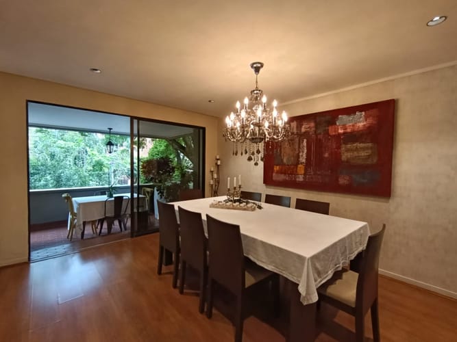 Apartamento de 3 alcobas en arriendo en El Poblado, Medellín, 240 m² · foto 3 de 20