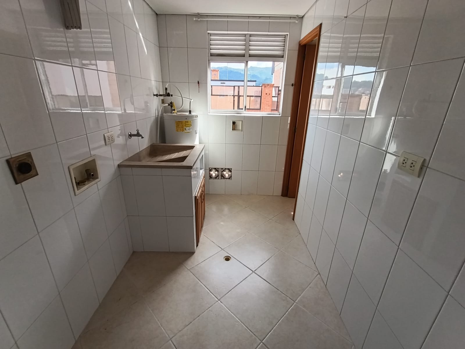 Apartamento en arriendo en Laureles, Medellín · foto 20 de 20