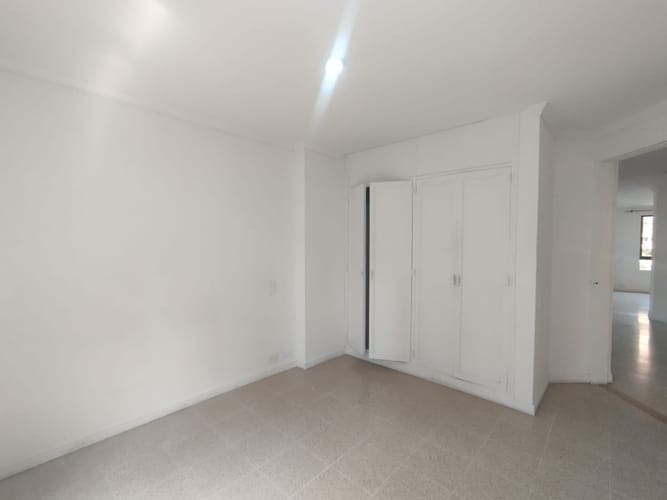 Apartamento de 4 alcobas en arriendo en El Poblado, Medellín, 120 m² · foto 6 de 14