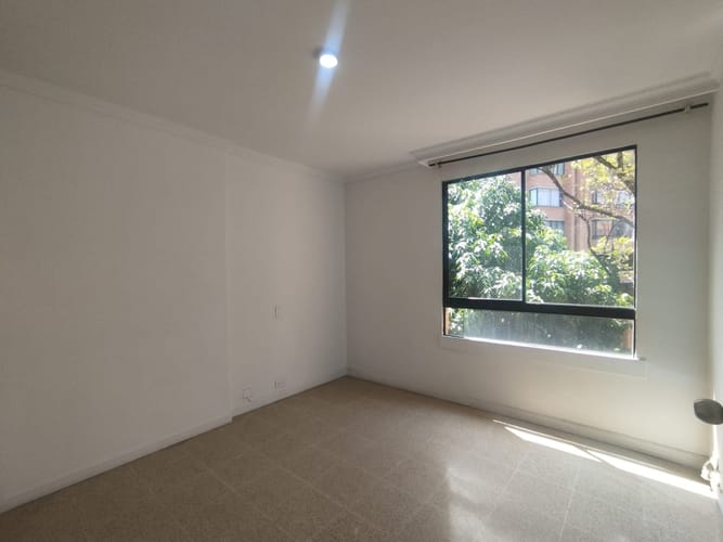 Apartamento de 4 alcobas en arriendo en El Poblado, Medellín, 120 m² · foto 8 de 14