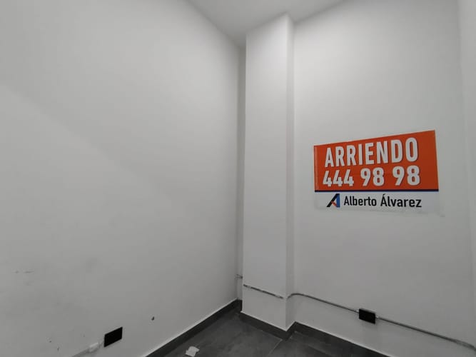 Local en arriendo en La Candelaria, Medellín, 7 m² · foto 4 de 9