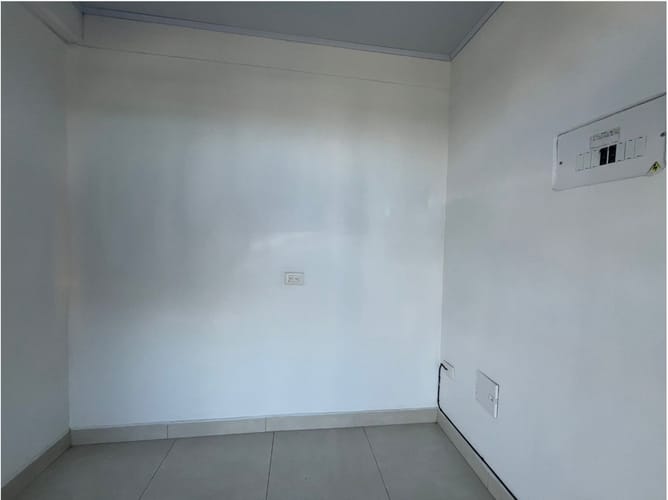 Local en arriendo en La Ceja · foto 6 de 8
