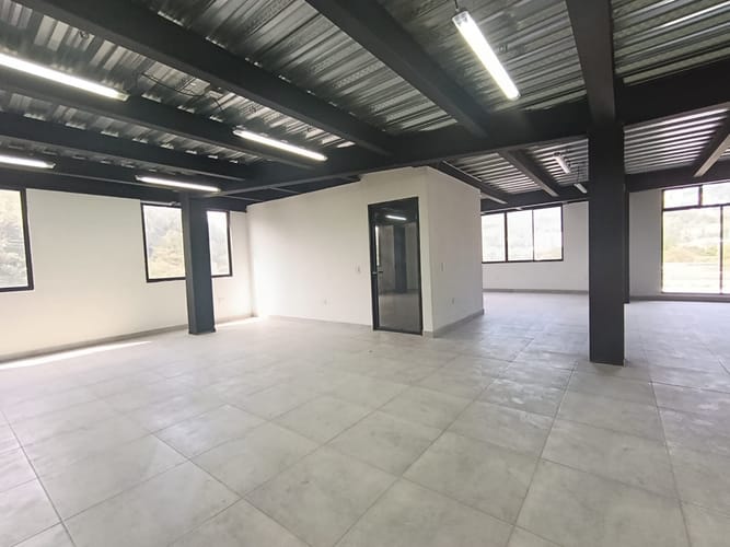 Oficina en arriendo en Laureles, Medellín, 200 m² · foto 8 de 12
