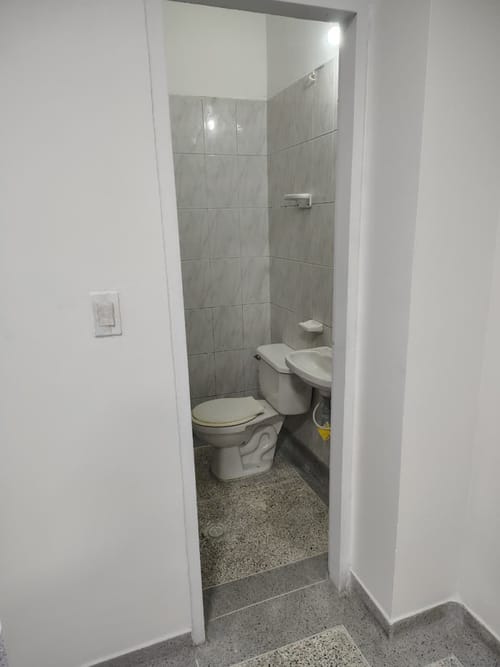Local en arriendo en La Playa, Cúcuta, 26 m² · foto 10 de 11
