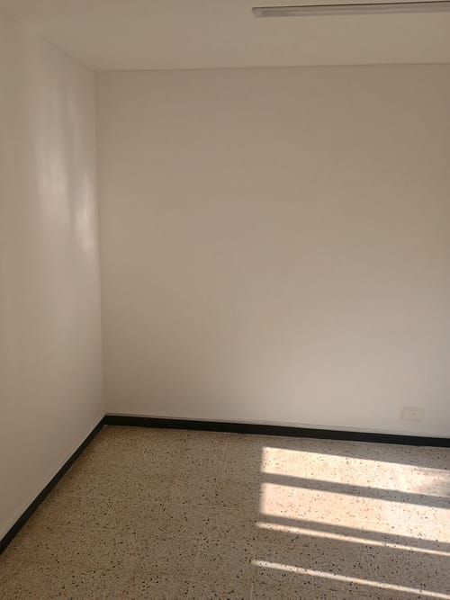 Oficina en arriendo en Suramericana, Medellín, 30 m² · foto 5 de 13