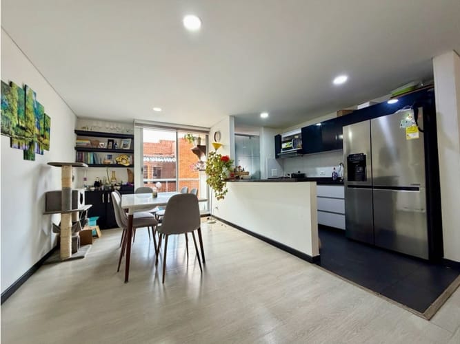 Apartamento en venta en Cedritos, Bogotá · foto 2 de 18