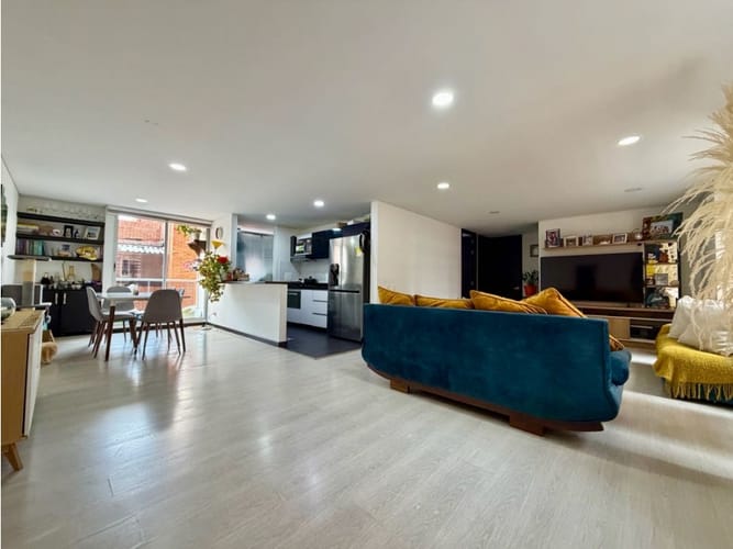 Apartamento en venta en Cedritos, Bogotá · foto 7 de 18