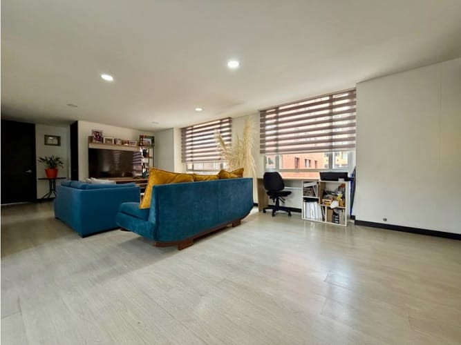 Apartamento en venta en Cedritos, Bogotá · foto 8 de 18