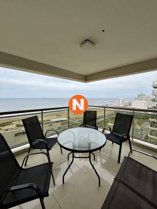 Moderno apartamento frente a Playa Brava - amplitud y confort · Photo 5