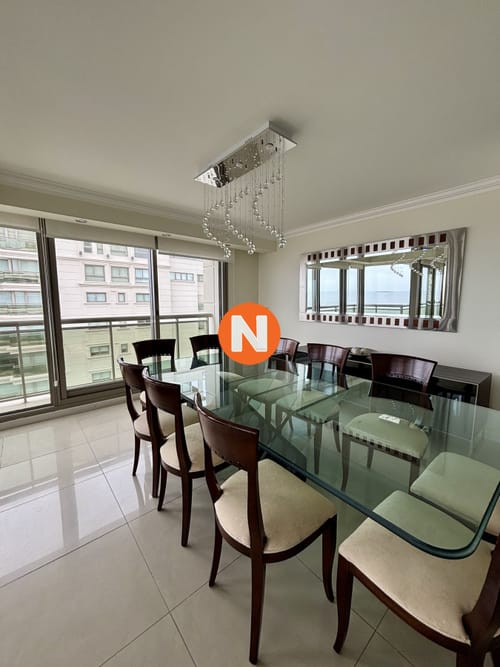 Moderno apartamento frente a Playa Brava - amplitud y confort · Photo 7