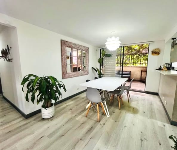 Apartamento de 4 alcobas en venta en El Diamante No. 2, Medellín, 185 m² · foto 2 de 18