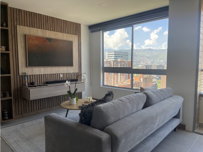 Apartamento de 2 alcobas en venta en Villa Carlota, Medellín, 86 m² · foto 2 de 24