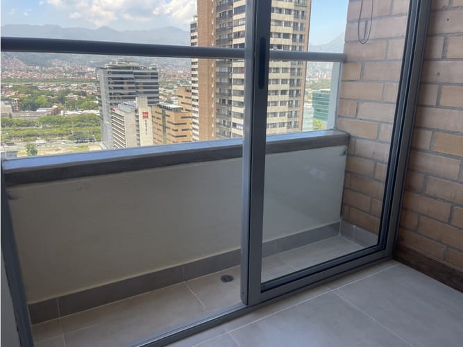 Apartamento de 2 alcobas en venta en Villa Carlota, Medellín, 86 m² · foto 5 de 24
