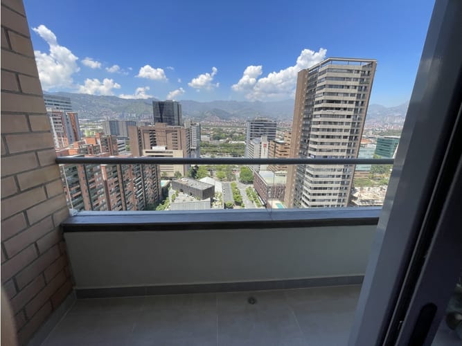 Apartamento de 2 alcobas en venta en Villa Carlota, Medellín, 86 m² · foto 13 de 24