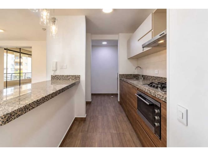 Apartamento de 3 alcobas en venta en Gran Granada, Bogotá, 87 m² · foto 9 de 23