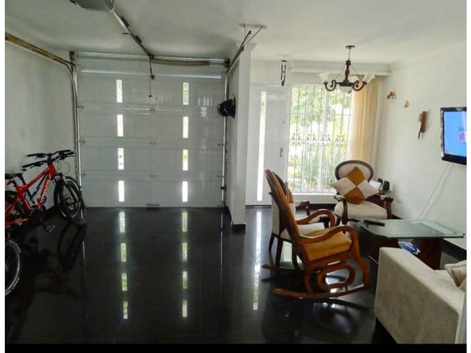 Casa de 3 alcobas en venta en Ciudad 2000, Cali, 250 m² · foto 14 de 24