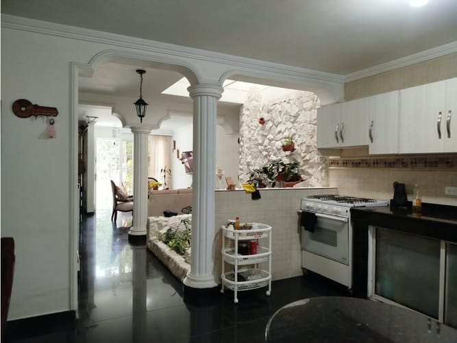 Casa de 3 alcobas en venta en Ciudad 2000, Cali, 250 m² · foto 19 de 24