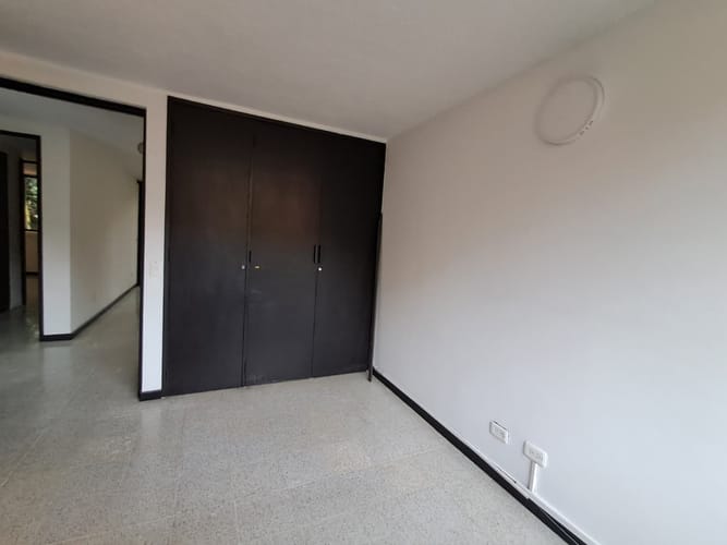 Apartamento de 3 alcobas en arriendo en Laureles, Medellín, 120 m² · foto 5 de 20