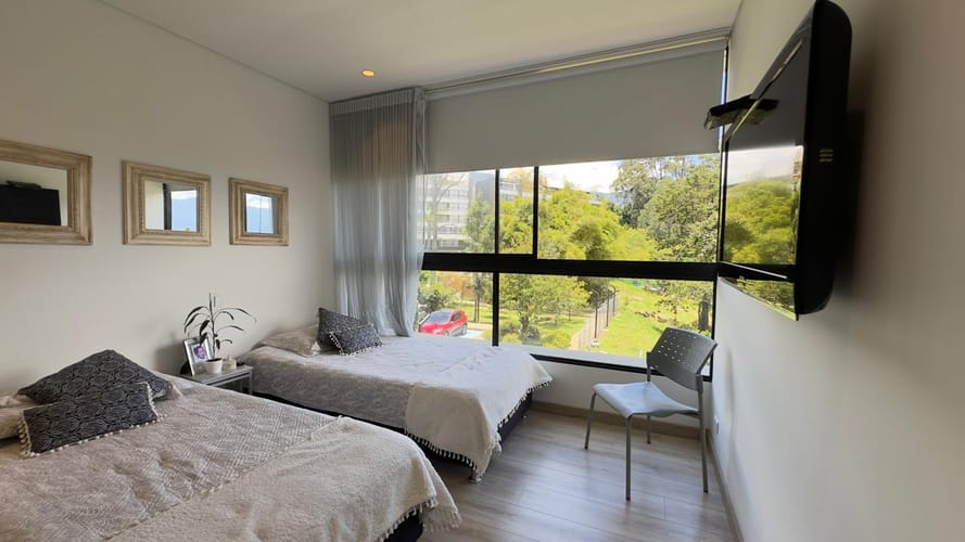 Apartamento de 3 alcobas en arriendo en Loma Del Escobero, Envigado, 120 m² · foto 10 de 16