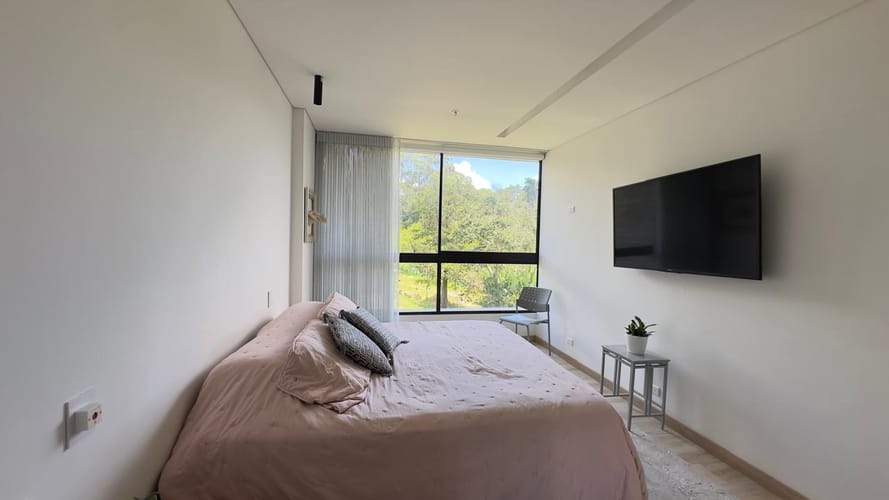 Apartamento de 3 alcobas en arriendo en Loma Del Escobero, Envigado, 120 m² · foto 12 de 16