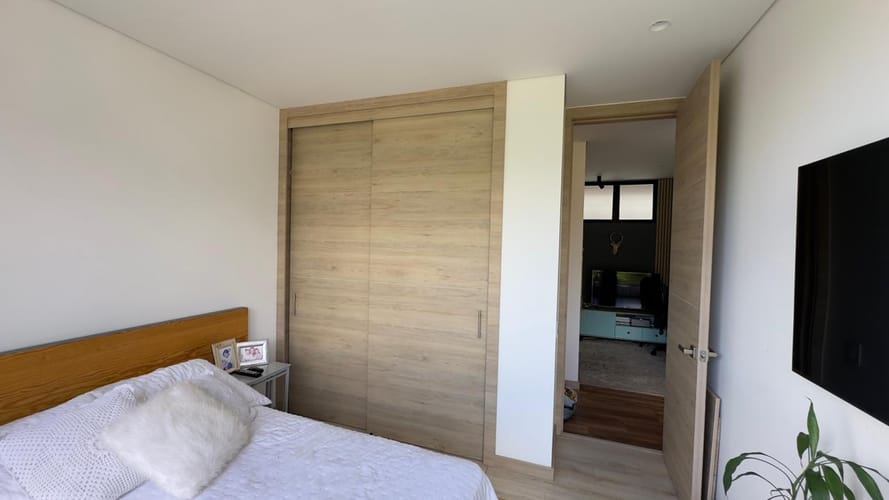 Apartamento de 3 alcobas en arriendo en Loma Del Escobero, Envigado, 120 m² · foto 14 de 16