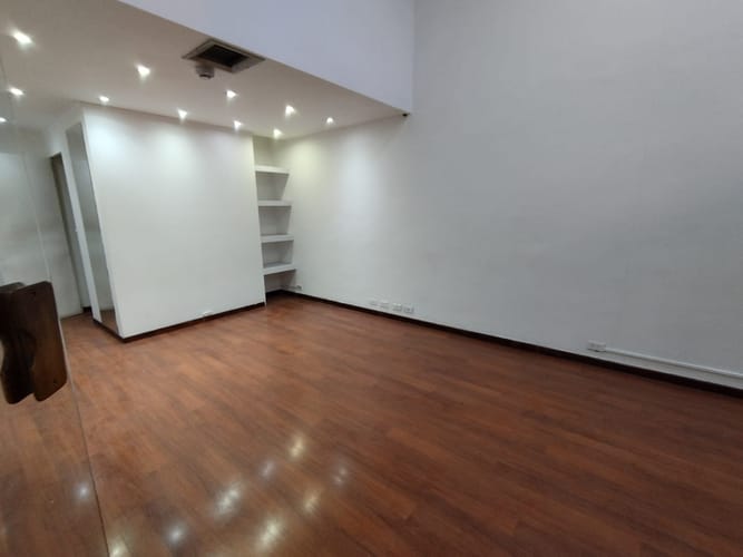 Local en arriendo en El Poblado, Medellín, 52 m² · foto 15 de 18