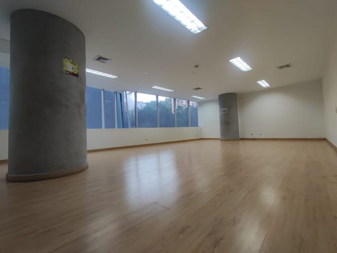 Oficina en arriendo en San Diego, Medellín, 62 m² · foto 6 de 11