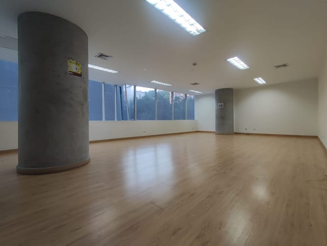 Oficina en arriendo en San Diego, Medellín, 62 m² · foto 7 de 11