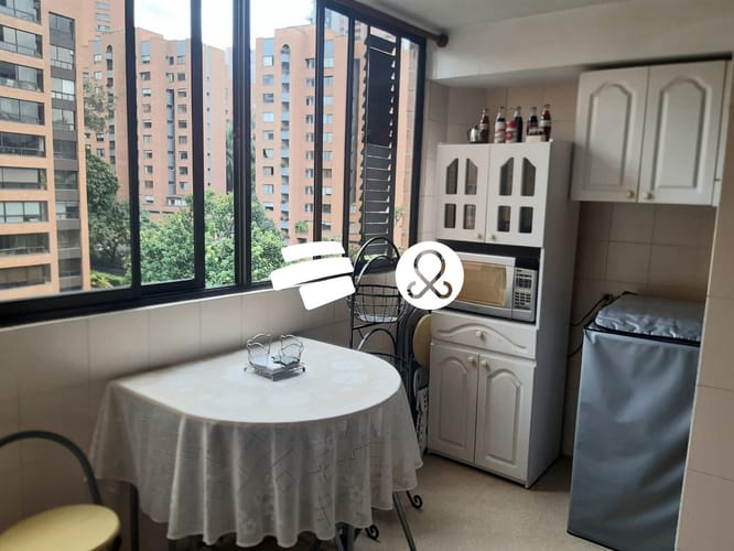 Apartamento de 3 alcobas en venta en El Poblado, Medellín, 171 m² · foto 14 de 24