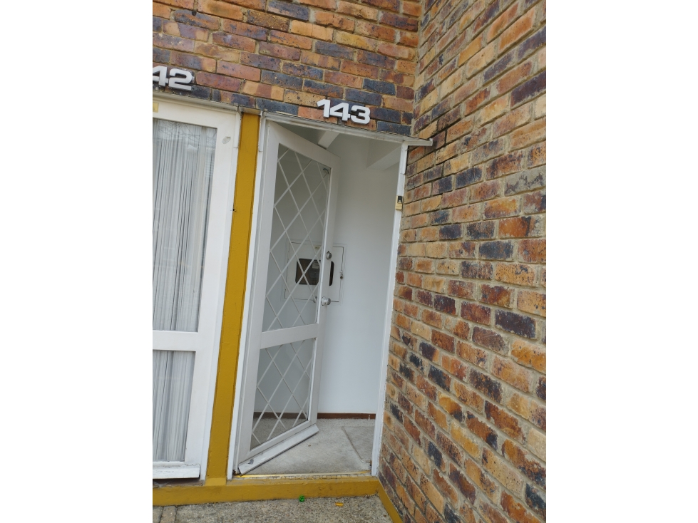 Casa en venta en Lagos De Torca, Bogotá · foto 2 de 17