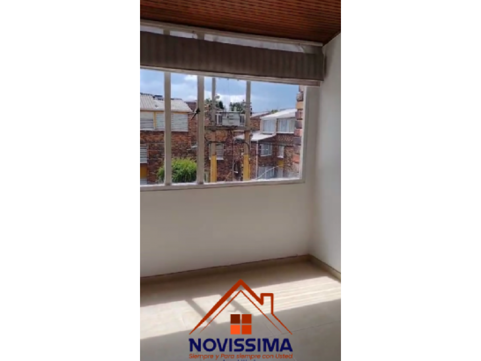 Casa en venta en Lagos De Torca, Bogotá · foto 8 de 17